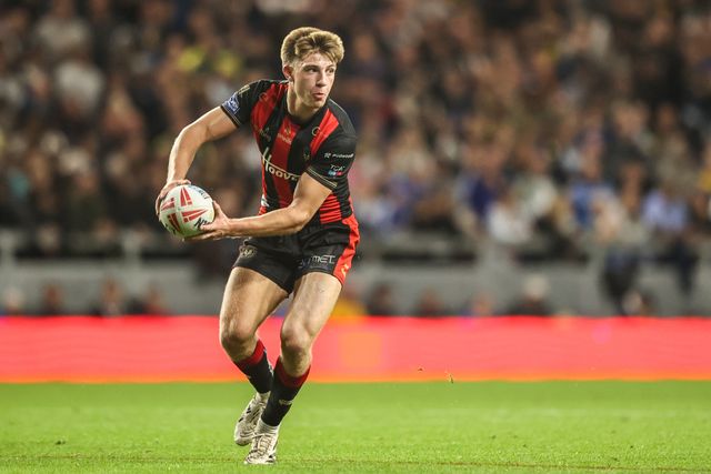 Ewan Irwin of Warrington Wolves in action during the Betfred Super League Play-off Semi-Final match Leeds Rhinos vs Warrington Wolves at AMT Headingley Stadium, Leeds, United Kingdom on 25 September 2026

(Photo by Alfie Cosgrove/News Images)