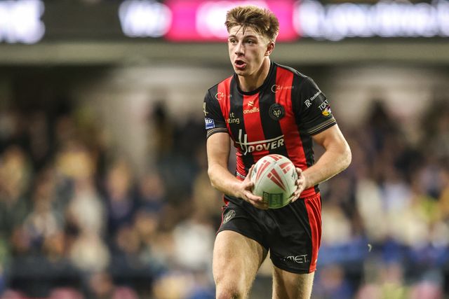Ewan Irwin of Warrington Wolves in action during the Betfred Super League Play-off Semi-Final match Leeds Rhinos vs Warrington Wolves at AMT Headingley Stadium, Leeds, United Kingdom on 25 September 2026

(Photo by Alfie Cosgrove/News Images)