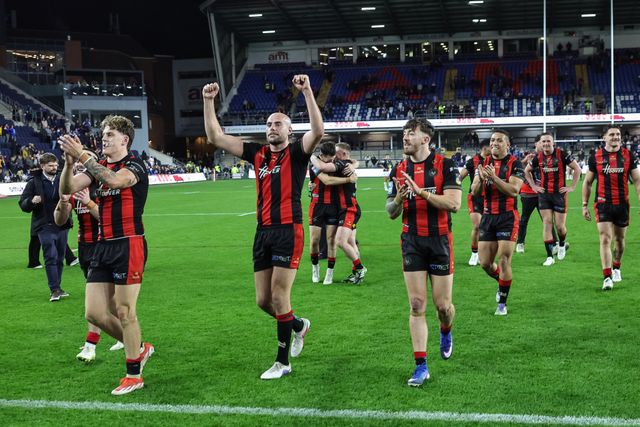 James Harrison of Warrington Wolves celebrates the win during the Betfred Super League Play-off Semi-Final match Leeds Rhinos vs Warrington Wolves at AMT Headingley Stadium, Leeds, United Kingdom on 25 September 2026

(Photo by Mark Cosgrove/News Images)