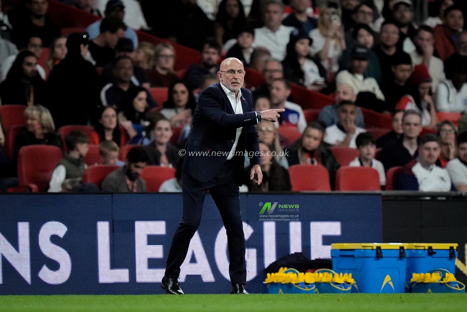 Luis de la Fuente manager of Spain in action during the UEFA Nations League match England vs Spain at Wembley Stadium, London, United Kingdom on 26 September 2026

(Photo by Maynard Manyowa/News Images)