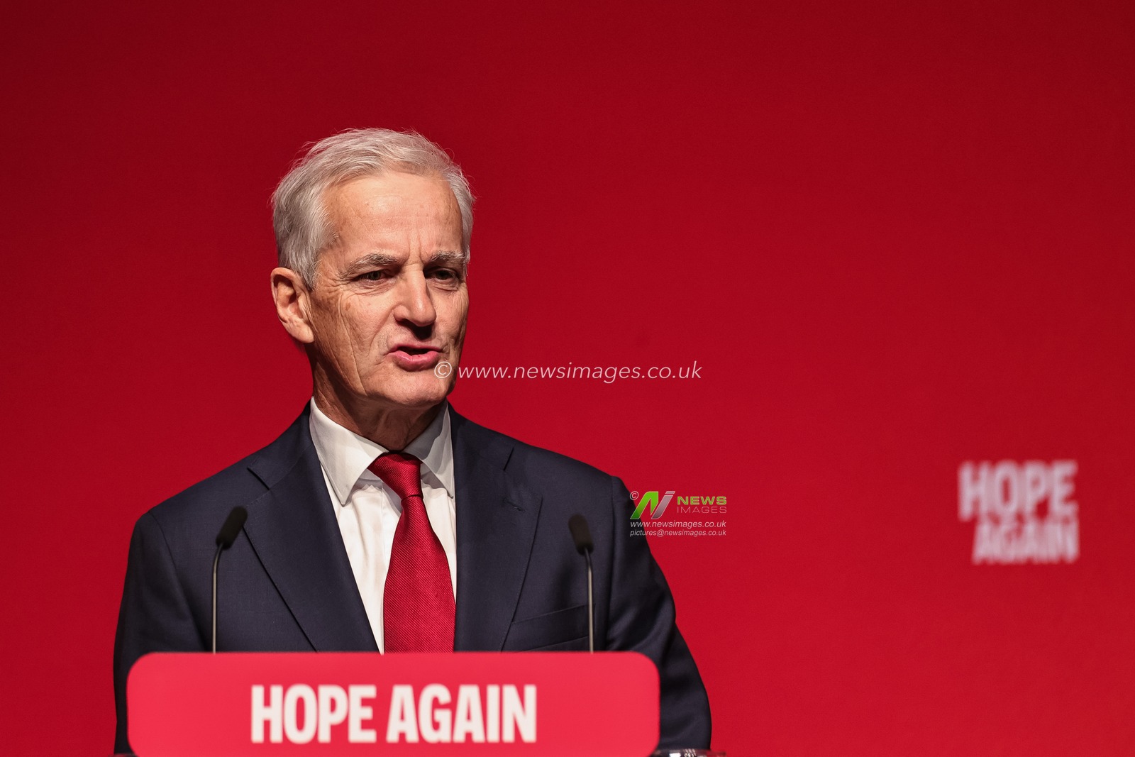 Prime Minister of Norway Jonas Gahr Store speaks during the Labour Party Annual Conference 2026 at Convention Centre, Liverpool, United Kingdom on 27 September 2026

(Photo by Mark Cosgrove/News Images)