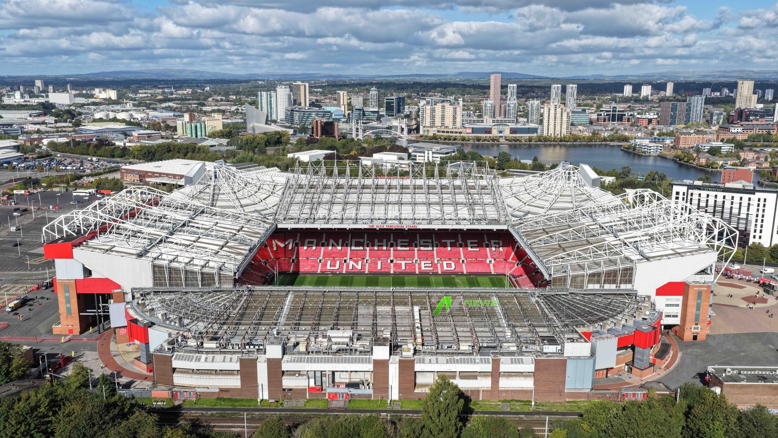 An aerial view of of Old Trafford ahead of the Betfred Super League Grand Final match Warrington Wolves vs Wakefield Trinity at Old Trafford, Manchester, United Kingdom on 03 October 2026

(Photo by Mark Cosgrove/News Images)