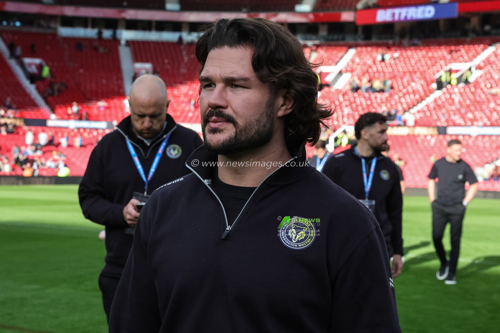 James Bentley of Warrington Wolves arrives during the Betfred Super League Grand Final match Warrington Wolves vs Wakefield Trinity at Old Trafford, Manchester, United Kingdom on 03 October 2026

(Photo by Mark Cosgrove/News Images)