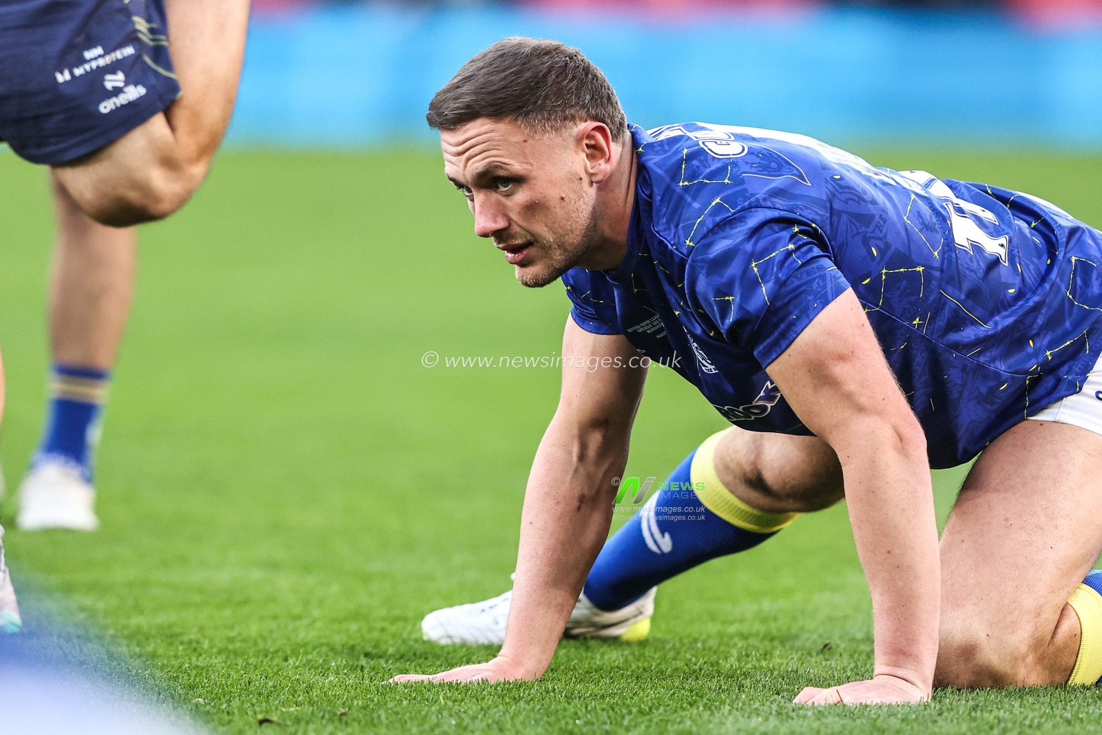 Ben Currie of Warrington Wolves in the pre-game warm up during the Betfred Super League Grand Final match Warrington Wolves vs Wakefield Trinity at Old Trafford, Manchester, United Kingdom on 03 October 2026

(Photo by Alfie Cosgrove/News Images)