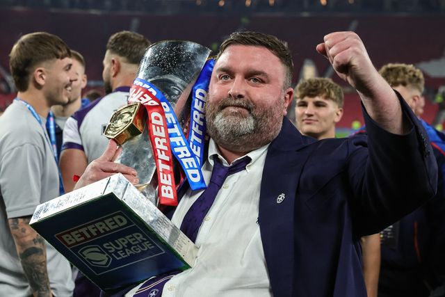 Matt Ellis Wakefield Trinity owner lifts The Betfred Super League Grand Final Trophy during the Betfred Super League Grand Final match Warrington Wolves vs Wakefield Trinity at Old Trafford, Manchester, United Kingdom on 03 October 2026

(Photo by Mark Cosgrove/News Images)