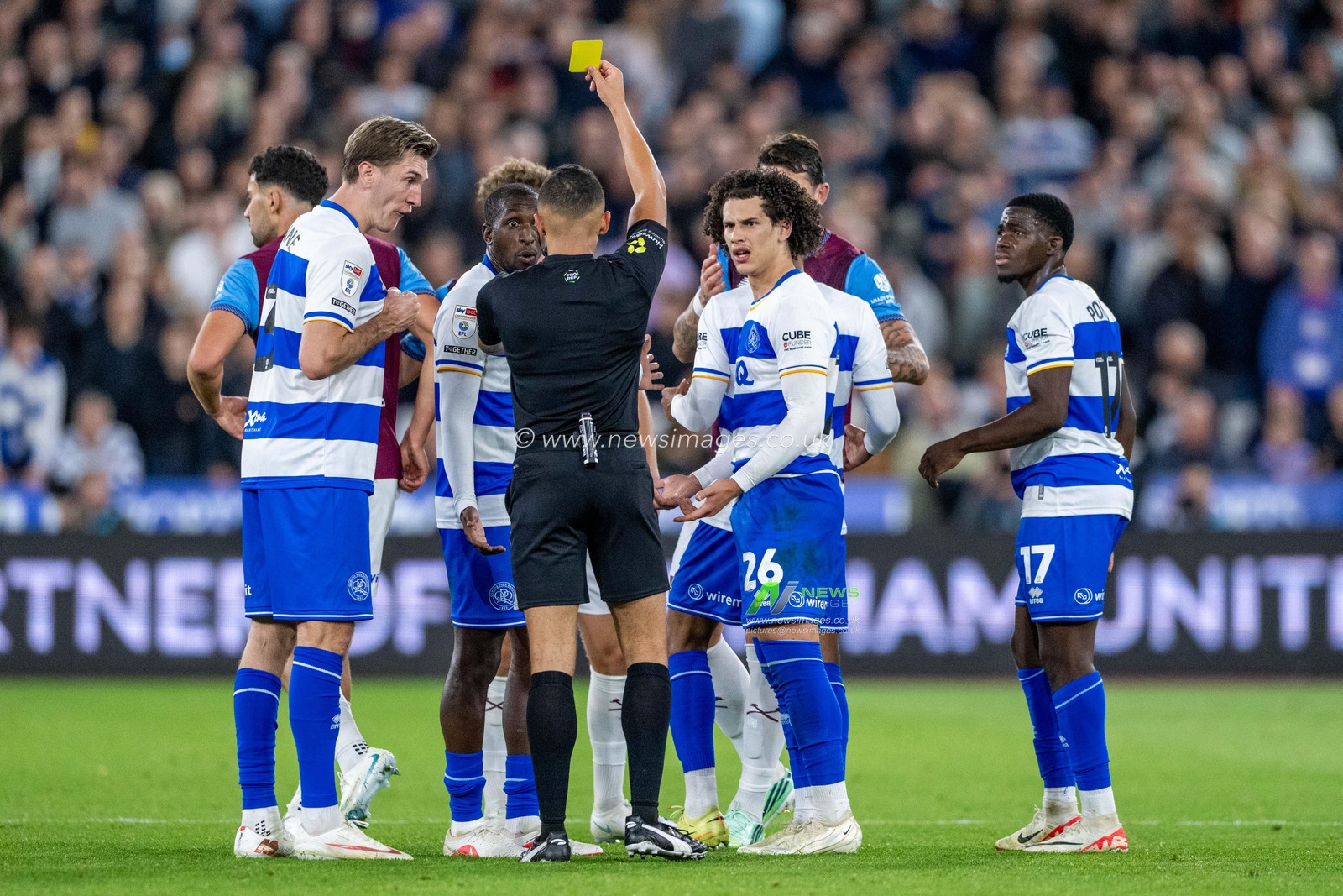 Glen Kamara of QPR receives a yellow card for a foul during the Sky Bet Championship match West Ham United vs Queens Park Rangers at London Stadium, London, United Kingdom on 09 October 2026

(Photo by Mike Turner/News Images)
