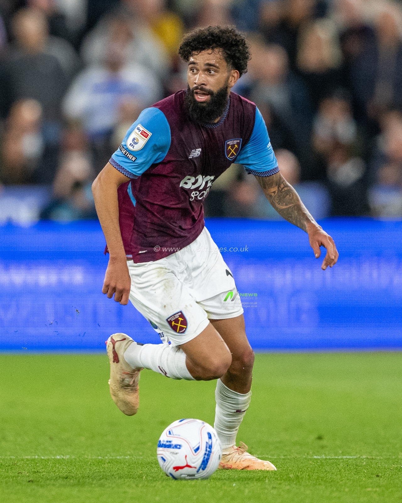 Pablo of West Ham United during the Sky Bet Championship match West Ham United vs Queens Park Rangers at London Stadium, London, United Kingdom on 09 October 2026

(Photo by Mike Turner/News Images)