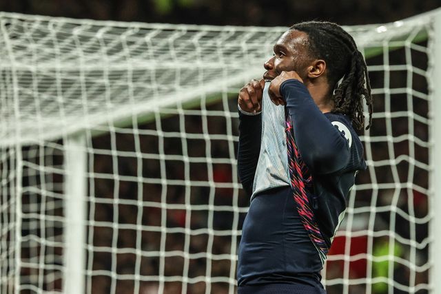Destiny Udogie of Tottenham Hotspur reacts after missing a chance on goal during the Premier League match Manchester United vs Tottenham Hotspur at Old Trafford, Manchester, United Kingdom on 10 October 2026

(Photo by Mark Cosgrove/News Images)