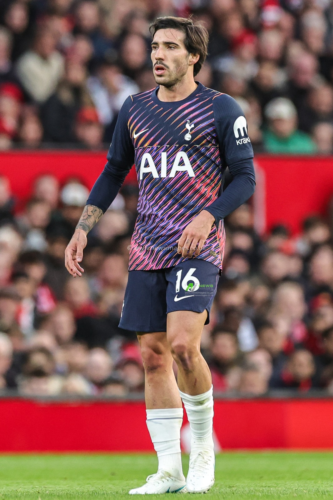 Sandro Tonali of Tottenham Hotspur during the Premier League match Manchester United vs Tottenham Hotspur at Old Trafford, Manchester, United Kingdom on 10 October 2026

(Photo by Mark Cosgrove/News Images)