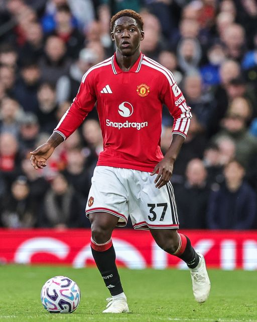 Kobbie Mainoo of Manchester United during the Premier League match Manchester United vs Tottenham Hotspur at Old Trafford, Manchester, United Kingdom on 10 October 2026

(Photo by Mark Cosgrove/News Images)