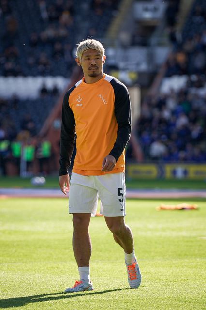 Hidemasa Morita of Hull City in the pregame warmup session  during the Premier League match Hull City vs Everton at MKM Stadium, Hull, United Kingdom on 11 October 2026

(Photo by Maynard Manyowa/News Images)
