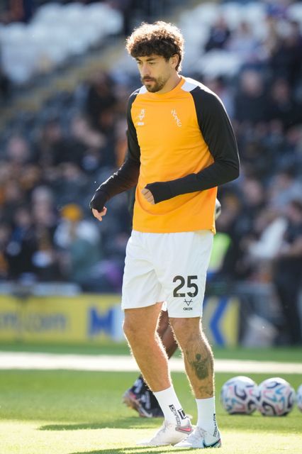 Matt Crooks of Hull City in the pregame warmup session  during the Premier League match Hull City vs Everton at MKM Stadium, Hull, United Kingdom on 11 October 2026

(Photo by Maynard Manyowa/News Images)