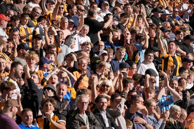 Hull fans celebrate Brennan Johnson of Everton scoring a disallowed goal during the Premier League match Hull City vs Everton at MKM Stadium, Hull, United Kingdom on 11 October 2026

(Photo by Maynard Manyowa/News Images)