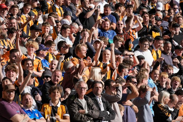 Hull fans celebrate Brennan Johnson of Everton scoring a disallowed goal during the Premier League match Hull City vs Everton at MKM Stadium, Hull, United Kingdom on 11 October 2026

(Photo by Maynard Manyowa/News Images)