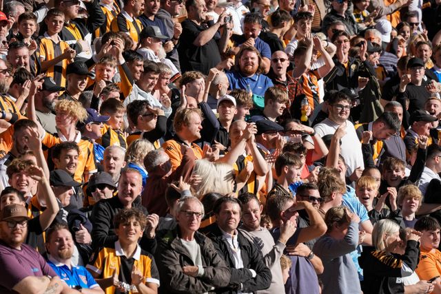 Hull fans celebrate Brennan Johnson of Everton scoring a disallowed goal during the Premier League match Hull City vs Everton at MKM Stadium, Hull, United Kingdom on 11 October 2026

(Photo by Maynard Manyowa/News Images)