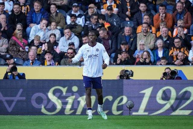 Thierno Barry of Everton \scores to make it  1-2 during the Premier League match Hull City vs Everton at MKM Stadium, Hull, United Kingdom on 11 October 2026

(Photo by Maynard Manyowa/News Images)