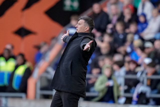 Sergej Jakirovi manager of Hull City gives his team instructions  during the Premier League match Hull City vs Everton at MKM Stadium, Hull, United Kingdom on 11 October 2026

(Photo by Maynard Manyowa/News Images)