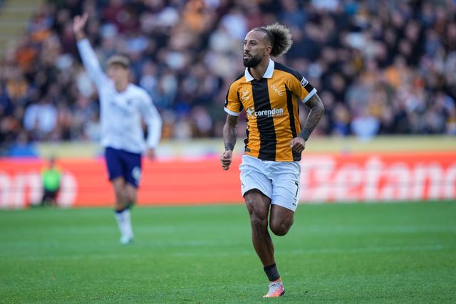 Sorba Thomas of Hull City in action during the Premier League match Hull City vs Everton at MKM Stadium, Hull, United Kingdom on 11 October 2026

(Photo by Maynard Manyowa/News Images)
