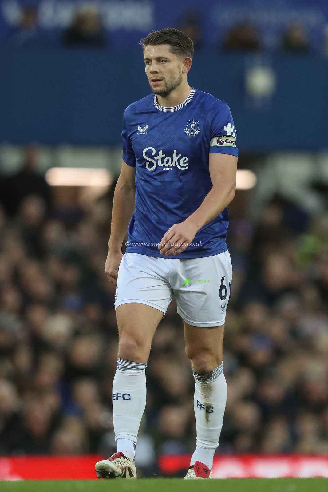 James Tarkowski of Everton during the Premier League match Everton vs Nottingham Forest at Goodison Park, Liverpool, United Kingdom, 29th December 2024

(Photo by Gareth Evans/News Images)