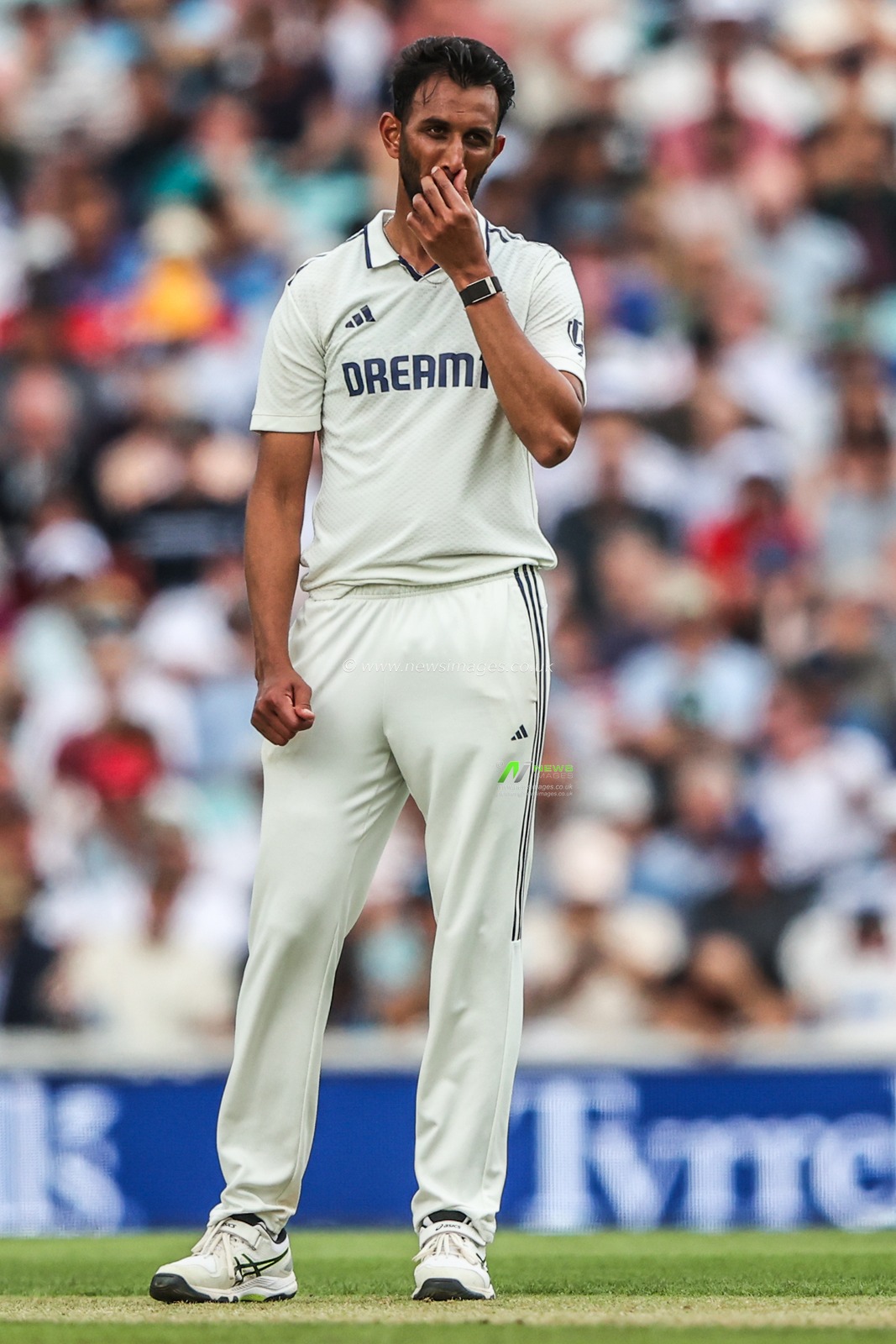 Prasidh Krishna of India during the 5th Rothesay Test Match Day 2 England v India at The Kia Oval, London, United Kingdom, 1st August 2025

(Photo by Alfie Cosgrove/News Images)