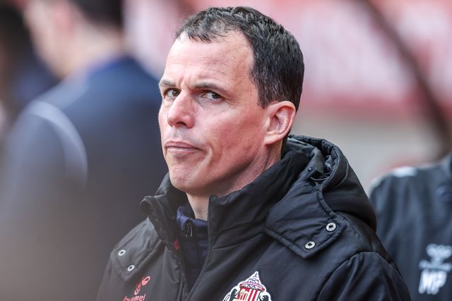 Regis Le Bris manager of Sunderland comes out for the game during the Premier League match Sunderland vs Tottenham Hotspur at Stadium Of Light, Sunderland, United Kingdom on 12 April 2026

(Photo by Alfie Cosgrove/News Images)