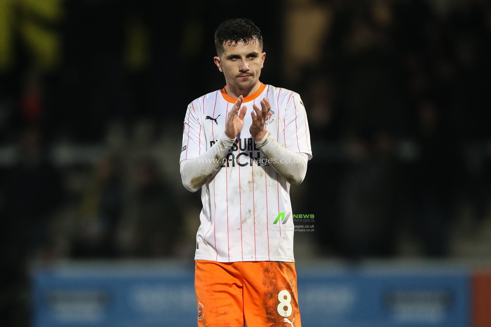 Albie Morgan of Blackpool applauds the travelling fans after the Sky Bet League 1 match Burton Albion vs Blackpool at Pirelli Stadium, Burton upon Trent, United Kingdom, 8th February 2025

(Photo by Gareth Evans/News Images)