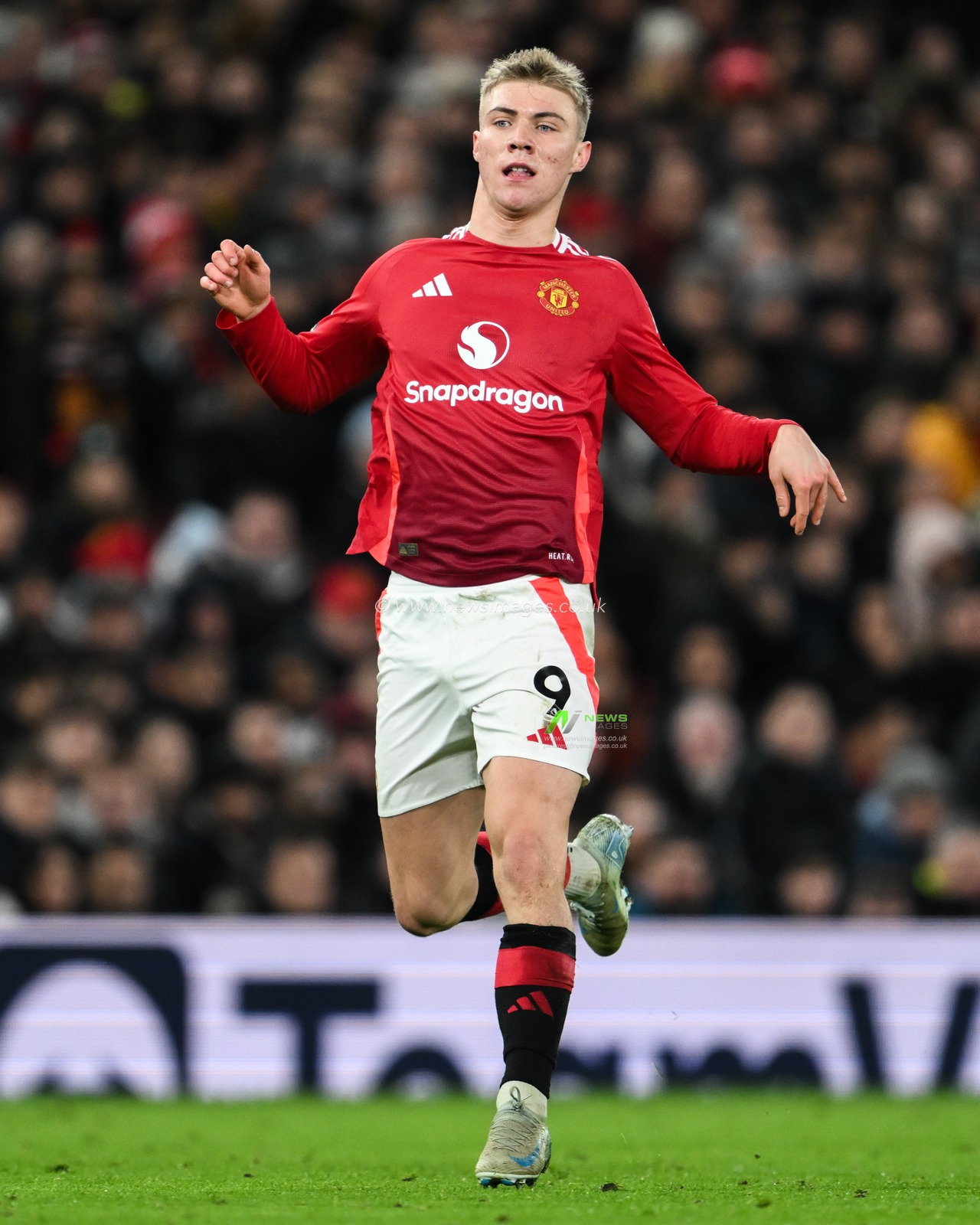 Rasmus HÃ¸jlund of Manchester United during the Premier League match Manchester United vs Newcastle United at Old Trafford, Manchester, United Kingdom, 30th December 2024

(Photo by Craig Thomas/News Images)