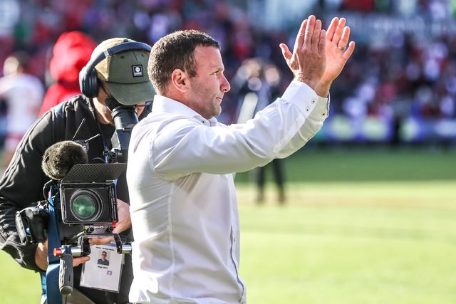 Willie Peters head coach of Hull KR applauds the fans after the game during the Betfred Challenge Cup Semi-Finals match Warrington Wolves vs Hull KR at Eco-Power Stadium, Doncaster, United Kingdom on 10 May 2026

(Photo by Alfie Cosgrove/News Images)
