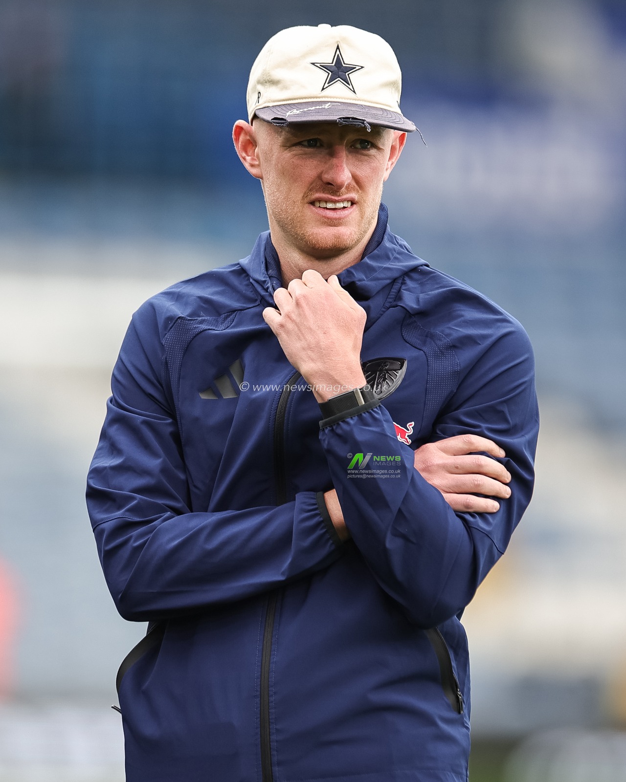 Sean Longstaff of Leeds United arrives during the Premier League match Leeds United vs Brentford at Elland Road, Leeds, United Kingdom on 30 August 2026

(Photo by Mark Cosgrove/News Images)