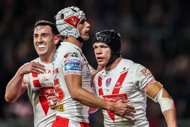 Jonny Lomax of St. Helens celebrates his try making it 6-4 during the Betfred Super League play-off Eliminator 2 match Leeds Rhinos vs St Helens at Headingley Stadium, Leeds, United Kingdom, 27th September 2025

(Photo by Alfie Cosgrove/News Images)
