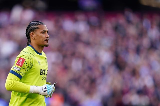 West Ham United goalkeeper Alphonse Areola during the Emirates FA Cup Quarter-Final match West Ham United vs Leeds United at London Stadium, London, United Kingdom on 04 April 2026

(Photo by Harvey Murphy/News Images)