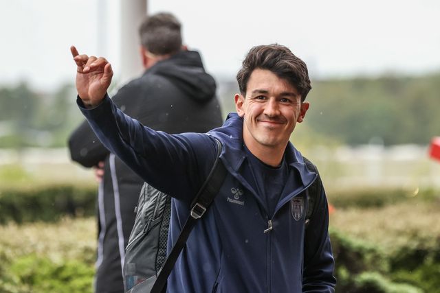Luke O'Nien of Sunderland arrives during the Premier League match Sunderland vs Manchester United at Stadium Of Light, Sunderland, United Kingdom on 09 May 2026

(Photo by Alfie Cosgrove/News Images)