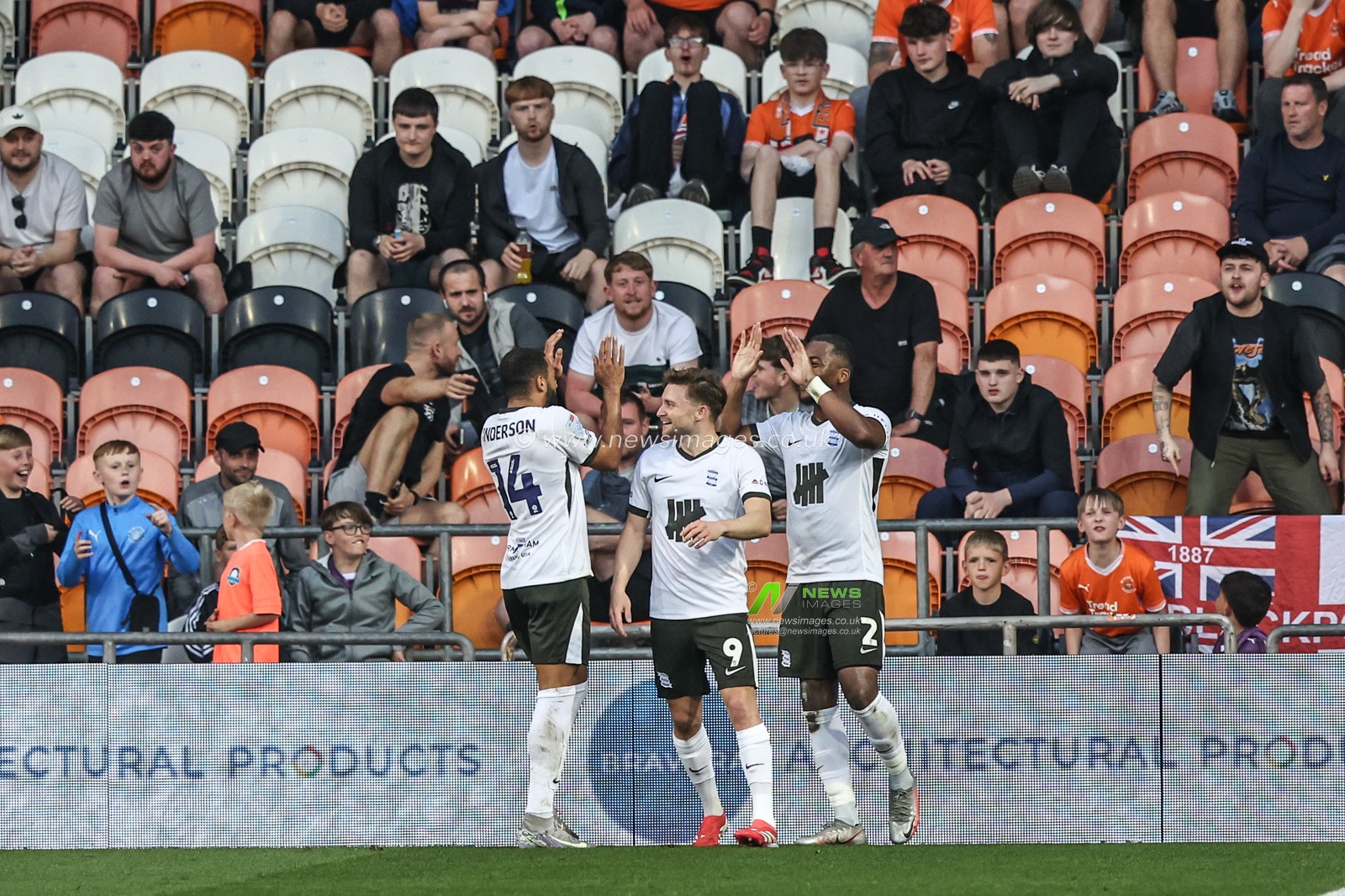 Ethan Laird of Birmingham City celebrates his goal to make it 0-1 during the Sky Bet League 1 match Blackpool vs Birmingham City at Bloomfield Road, Blackpool, United Kingdom, 30th April 2025

(Photo by Alfie Cosgrove/News Images)