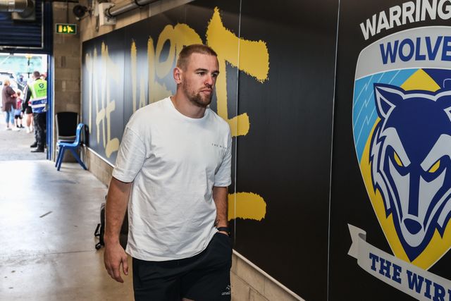 Matt Dufty of Warrington Wolves arrives during the Betfred Super League round 21 match Warrington Wolves vs Wigan Warriors at Halliwell Jones Stadium, Warrington, United Kingdom, 8th August 2025

(Photo by Alfie Cosgrove/News Images)
