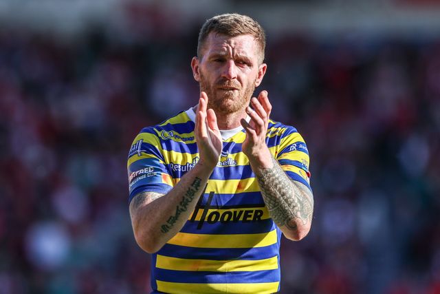 Marc Sneyd of Warrington Wolves applauds the fans after the game during the Betfred Challenge Cup Semi-Finals match Warrington Wolves vs Hull KR at Eco-Power Stadium, Doncaster, United Kingdom on 10 May 2026

(Photo by Alfie Cosgrove/News Images)