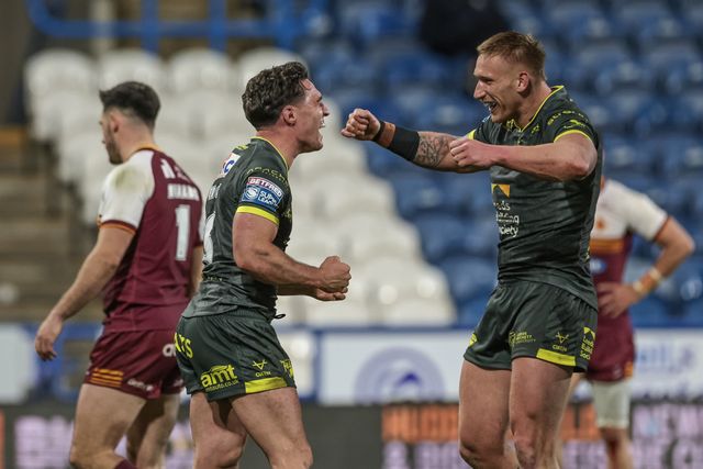 Brodie Croft of Leeds Rhinos celebrates his try during the Betfred Super League round 8 match Huddersfield Giants vs Leeds Rhinos at Accu Stadium, Huddersfield, United Kingdom on 17 April 2026

(Photo by Mark Cosgrove/News Images)