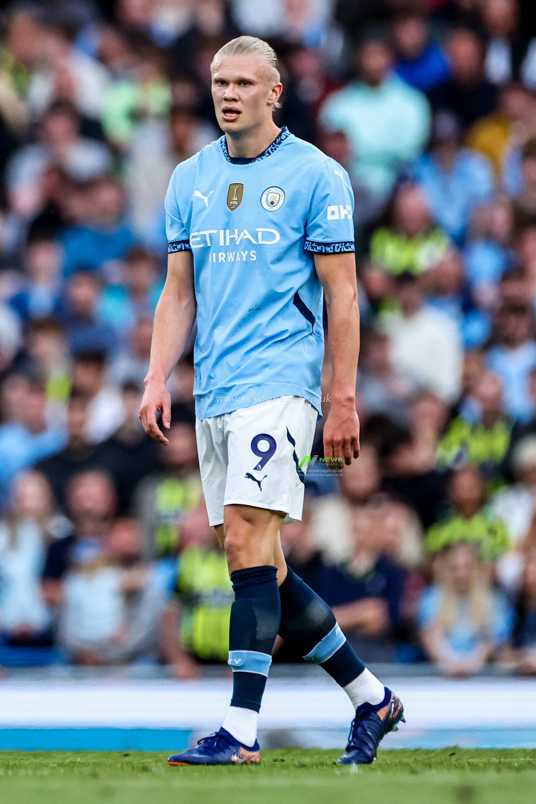 Erling Haaland of Manchester City looks on during the Premier League match Manchester City vs Bournemouth at Etihad Stadium, Manchester, United Kingdom, 20th May 2025

(Photo by Mark Cosgrove/News Images)
