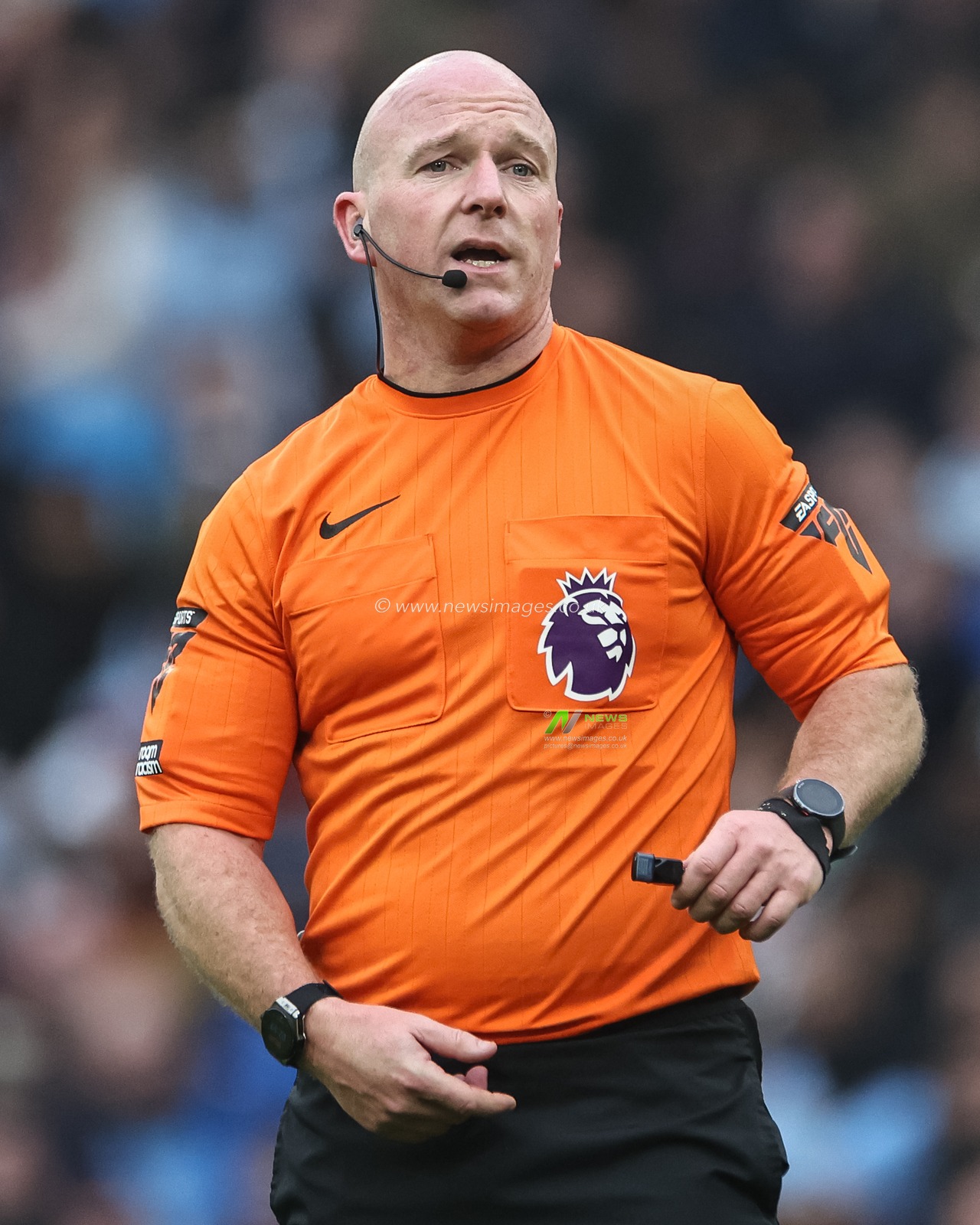 Referee Simon Hooper during the Premier League match Manchester City vs Everton at Etihad Stadium, Manchester, United Kingdom, 26th December 2024

(Photo by Mark Cosgrove/News Images)