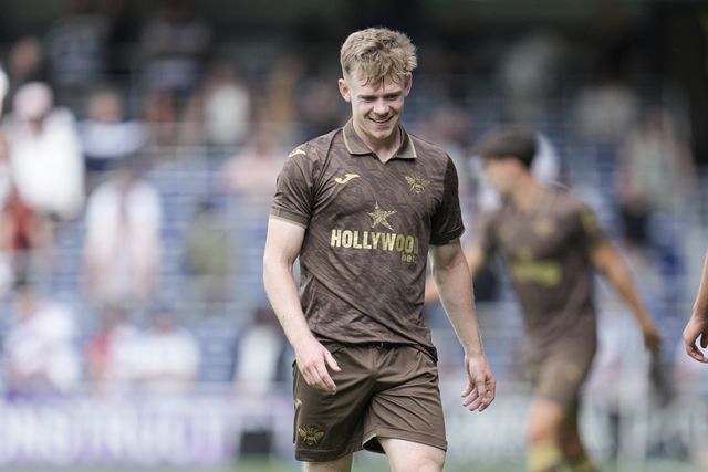 Keane Lewis-Potter of Brentford during the Pre-season friendly match Queens Park Rangers vs Brentford at Kiyan Prince Foundation Stadium, London, United Kingdom, 2nd August 2025

(Photo by Harvey Murphy/News Images)