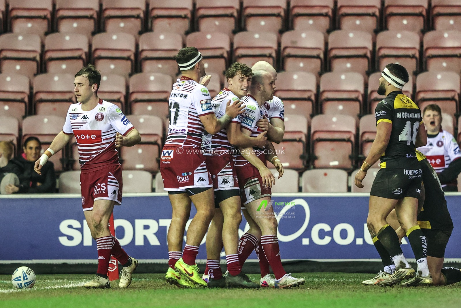 Liam Marshall of Wigan Warriors celebrates his try during the Betfred Super League round 5 match Wigan Warriors vs York Knights at The Brick Community Stadium, Wigan, United Kingdom on 19 March 2026

(Photo by Alfie Cosgrove/News Images)