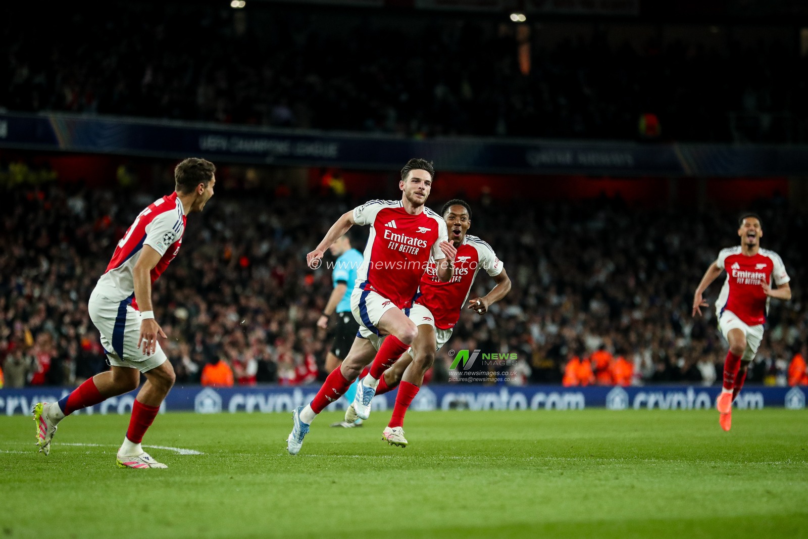 Declan Rice of Arsenal celebrates his goal to make it 1-0 during the UEFA Champions League Quarter-finals match Arsenal vs Real Madrid at Emirates Stadium, London, United Kingdom, 8th April 2025

(Photo by Izzy Poles/News Images)