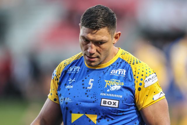 Ryan Hall of Leeds Rhinos during pre-game warm up during the Betfred Super League match Salford Red Devils vs Leeds Rhinos at Salford Community Stadium, Eccles, United Kingdom, 10th April 2025

(Photo by Alfie Cosgrove/News Images)