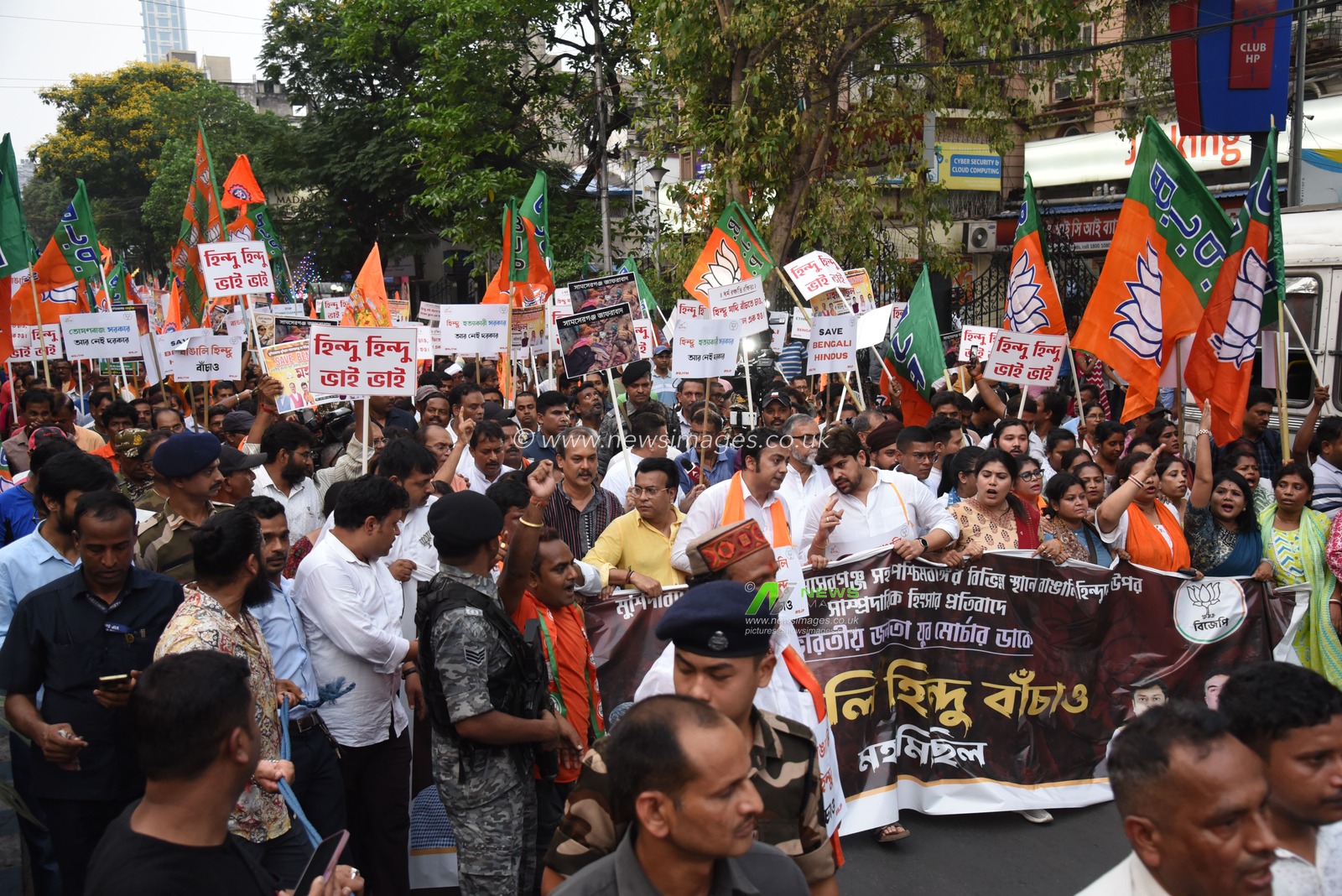 Bharatiya Janata Party Supporters Hindus take part in Ã¢â‚¬Å“Save Bengali HiduÃ¢â‚¬Â takes out a protest rally to demand the imposition of President's rule in West Bengal, citing communal violence in Murshidabad district in Kolkata,India on April 19,2025.Photo by Debajyoti Chakraborty.(Photo: Debajyoti Chakraborty/News Images)