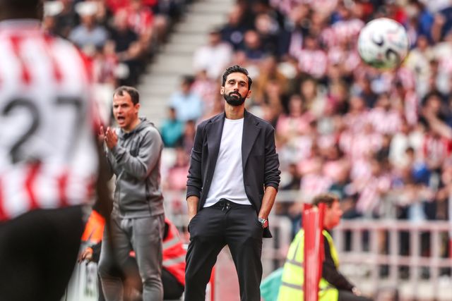 Alvaro Arbeloa manager of Fulham reacts as the ball goes out for a Sunderland throw in during the Premier League match Sunderland vs Fulham at Stadium Of Light, Sunderland, United Kingdom on 30 August 2026

(Photo by Alfie Cosgrove/News Images)