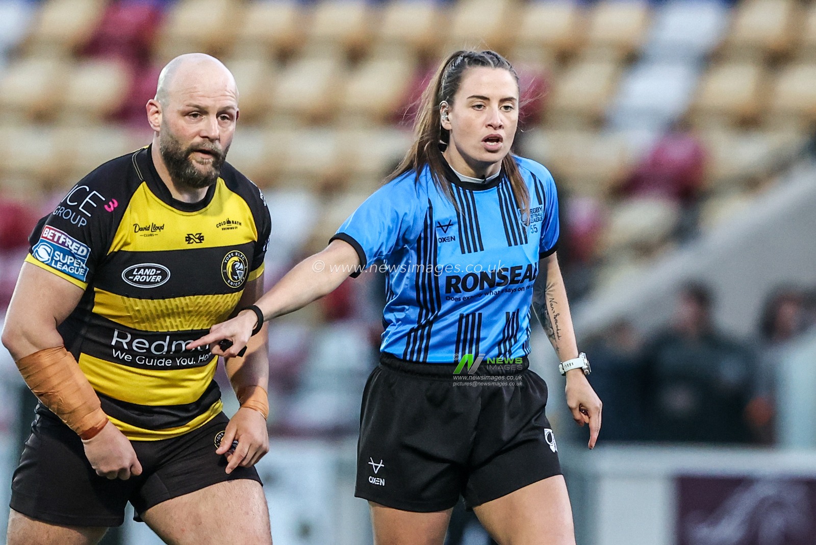 Referee Tara Jones during the Betfred Super League round 8 match York Knights vs Leigh Leopards at LNER Community Stadium, York, United Kingdom on 17 April 2026

(Photo by Alfie Cosgrove/News Images)