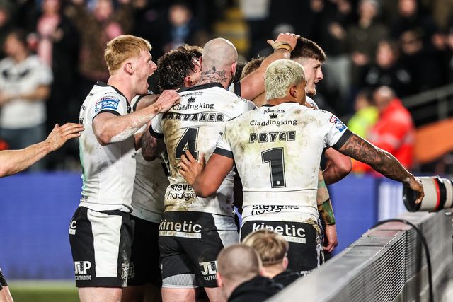 Davy Litten of Hull FC celebrates his try during the Betfred Super League round 1 match Hull FC vs Bradford Bulls at MKM Stadium, Hull, United Kingdom on 14 February 2026

(Photo by Alfie Cosgrove/News Images)