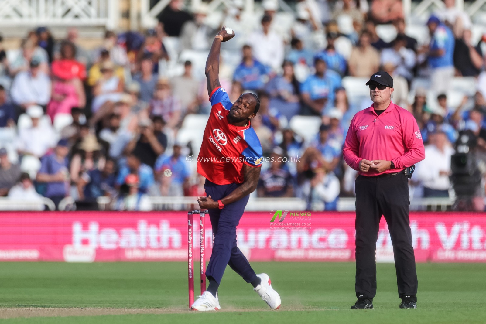 Jofra Archer of England delivers the ball during the Third Vitality T20 International match England vs India at Trent Bridge, Nottingham, United Kingdom on 07 July 2026

(Photo by Mark Cosgrove/News Images)