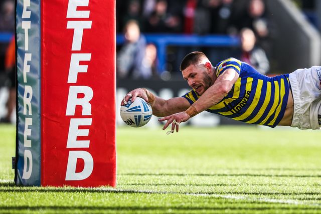 Danny Walker of Warrington Wolves goes over for a try during the Betfred Challenge Cup Quarter Final match Warrington Wolves vs Leigh Leopards at The Halliwell Jones Stadium, Warrington, United Kingdom on 11 April 2026

(Photo by Alfie Cosgrove/News Images)