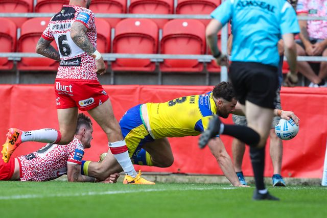 Toby King of Warrington Wolves goes over for a try during the Betfred Challenge Cup Semi-final match Warrington Wolves vs Leigh Leopards at Totally Wicked Stadium, St Helens, United Kingdom, 11th May 2025

(Photo by Gareth Evans/News Images)