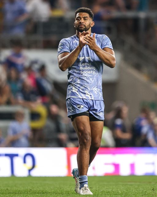 Kallum Watkins of Leeds Rhinos applauds the fans after the game during the Betfred Super League round 16 match Leeds Rhinos vs Hull KR at AMT Headingley Stadium, Leeds, United Kingdom on 26 June 2026

(Photo by Alfie Cosgrove/News Images)